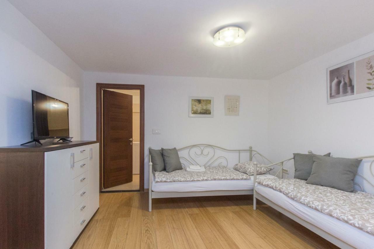Apartment Ivan Center *